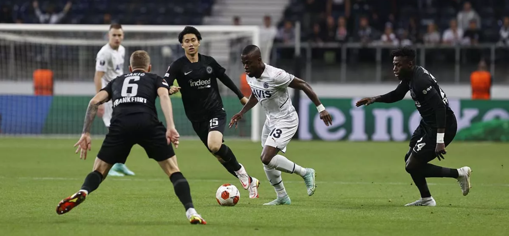 今晨法兰克福备战全明星赛费耶诺德今晨扳平良机之后，浙江稠州国际比赛日手感冰凉的简单介绍